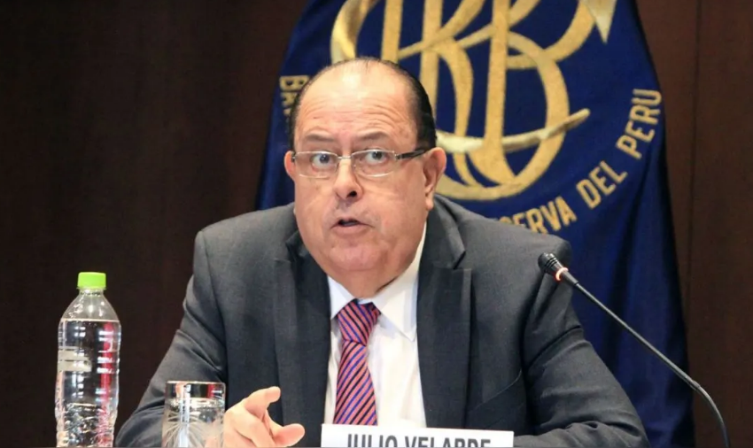  Economía peruana no está en recesión, según Julio Velarde