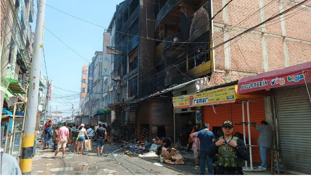 Trujillo: Sigue remoción de escombros en galerías de Tacora (FOTOS)