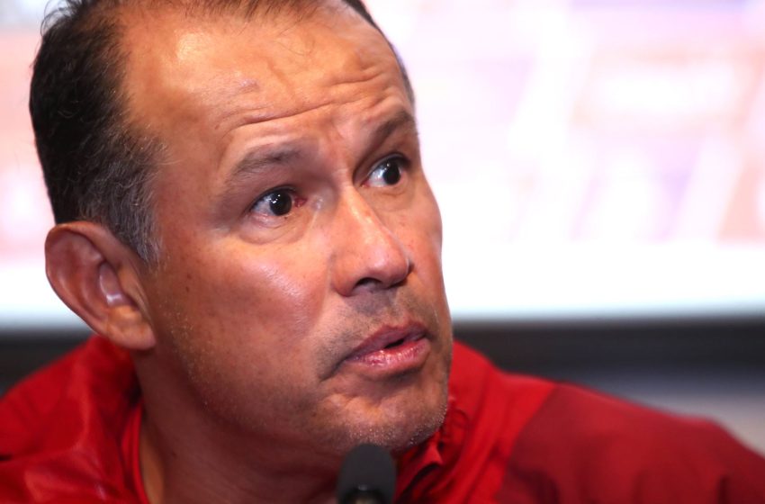  Juan Reynoso: “Trataremos de hacer un juego inteligente para ganarle a Bolivia”