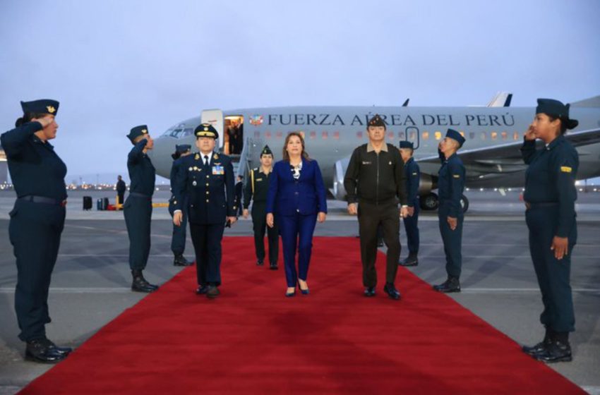  Presidenta Boluarte arriba a Lima tras participar en Cumbre APEP en EE.UU.