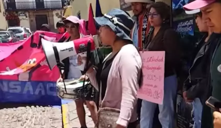  Cusco: Universitarios están a punto de perder el semestre por protesta de docentes
