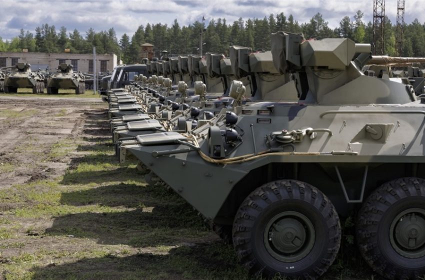  La OTAN suspenderá el Tratado de Fuerzas Armadas Convencionales por la salida de Rusia