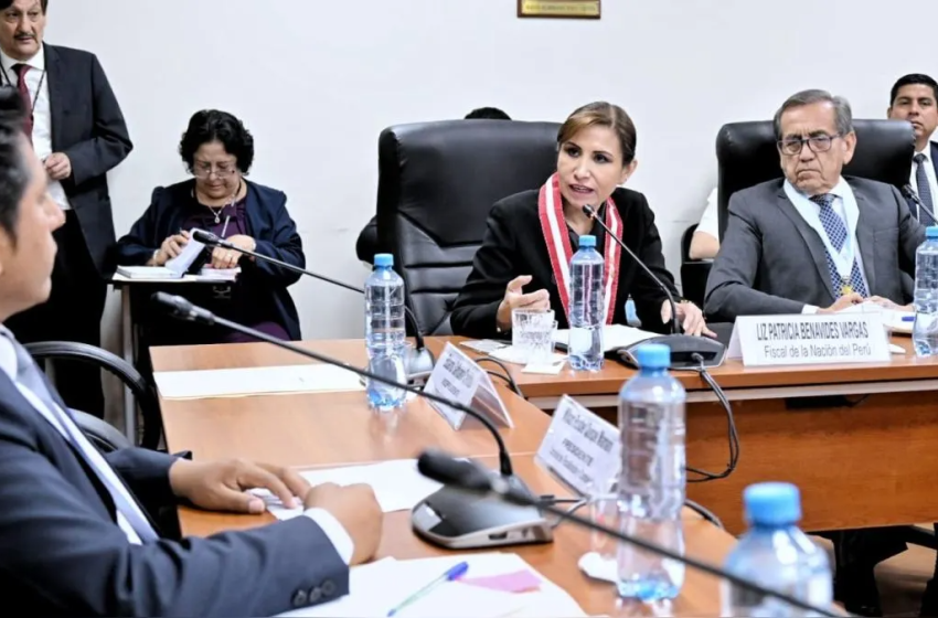  Fiscal de la Nación se presenta ante la Comisión de Fiscalización