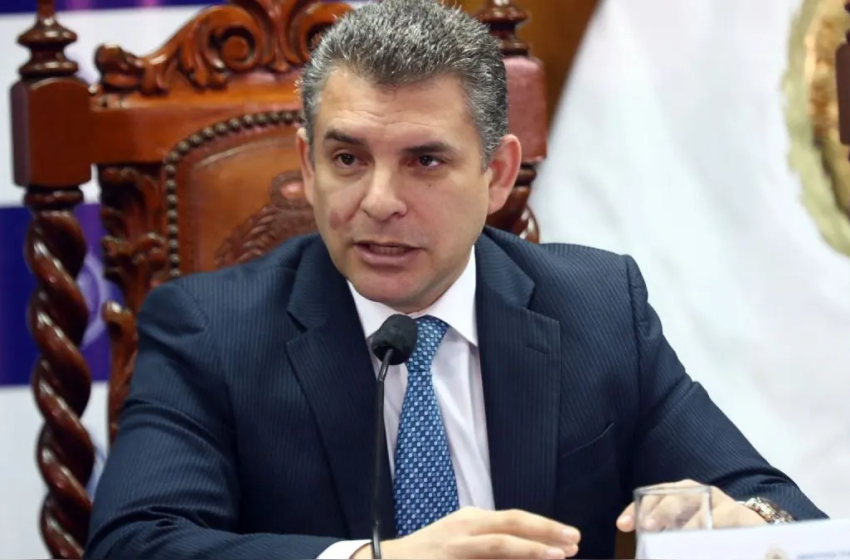  Rafael Vela sobre su suspensión: «Ahora ya se puede reconocer como un procedimiento producto de una conspiración criminal»