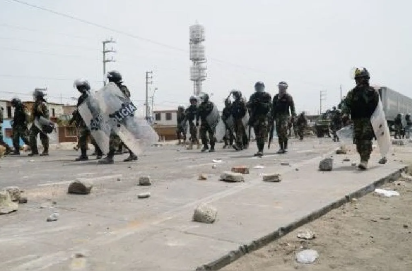  Ica: tres detenidos y 18 policías heridos durante intento de bloqueo de la Panamericana Sur