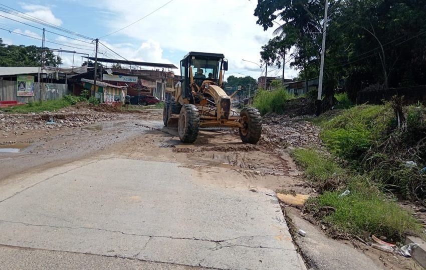  MPMC – JUANJUI realizó trabajos de limpieza y descolmatación en la carretera Fernando Belaúnde Terry