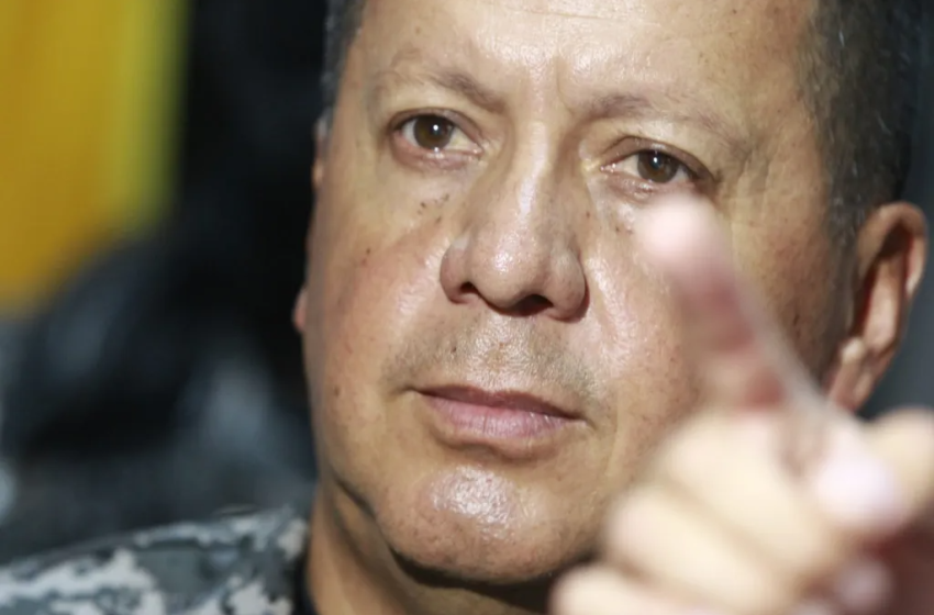  El diálogo evitó que el asalto al canal de televisión en Ecuador acabara en un baño de sangre