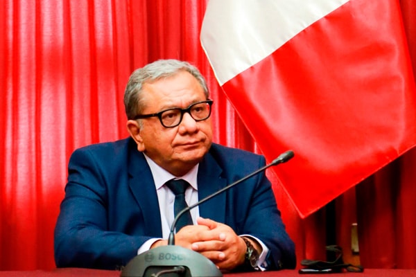  Carlos Anderson: «Necesitamos reformar ley de contratación del Estado»