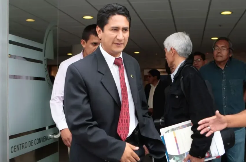  Poder Judicial ratificó incautación de más de S/1,5 millones de cuenta y cheque de Vladimir Cerrón