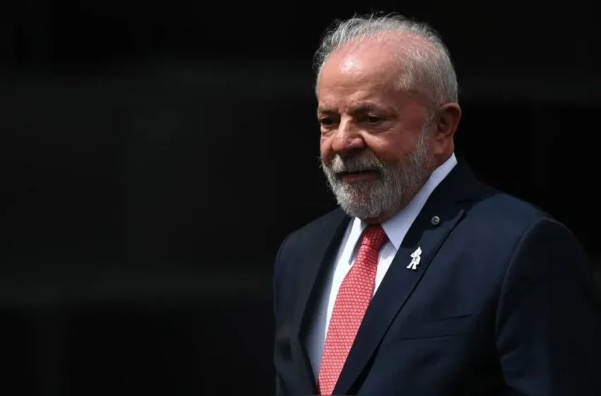  Lula da Silva es operado con «éxito» por segunda vez y está despierto, según los médicos
