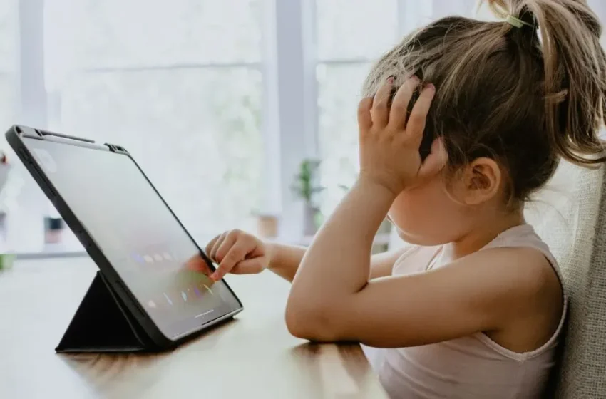  Con los nacidos en 2025 comienza la Generación Beta: todo lo que debes saber sobre el futuro de esta nueva era