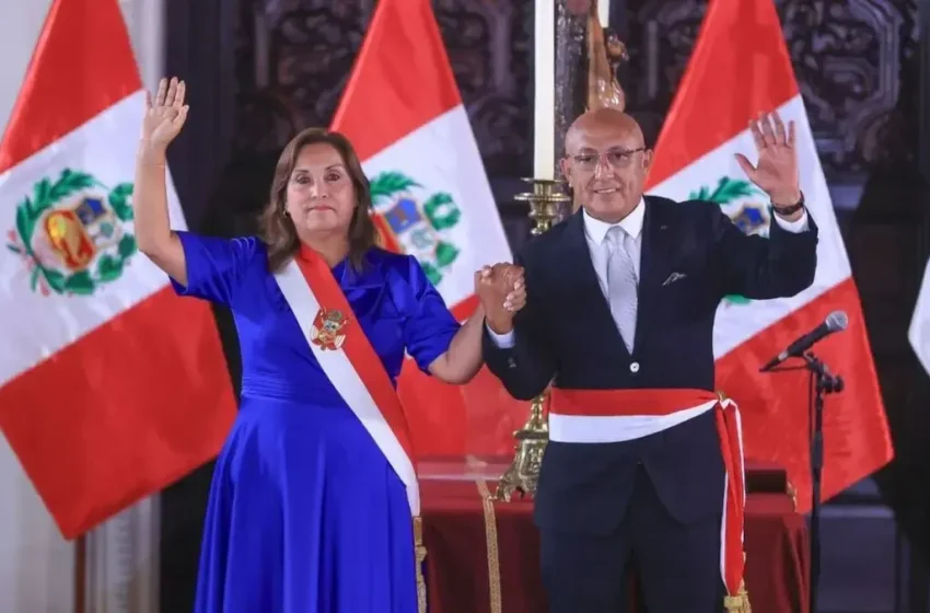  Julio Diaz Zulueta juró como nuevo ministro del Interior