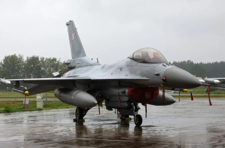  Departamento de Estado de EE.UU aprobó una posible venta de 12 aviones F-16 al Perú