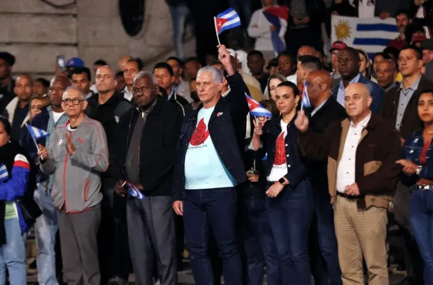  Miguel Díaz-Canel acusa a Estados Unidos de usar los mismos «pretextos» de Venezuela para agredir a Cuba