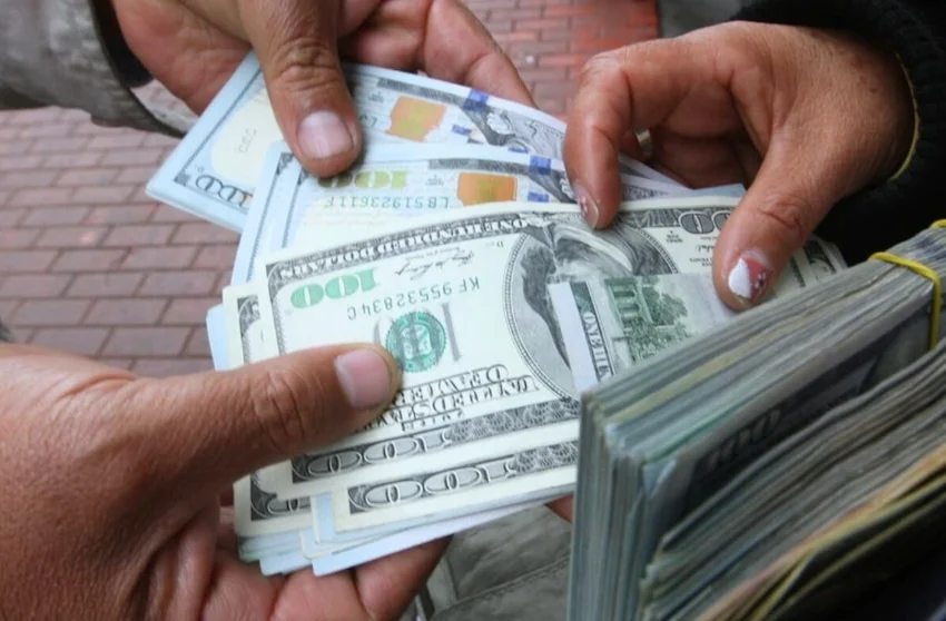  Dólar regresa a su valor más bajo en Perú en más de seis años, antes de la pandemia