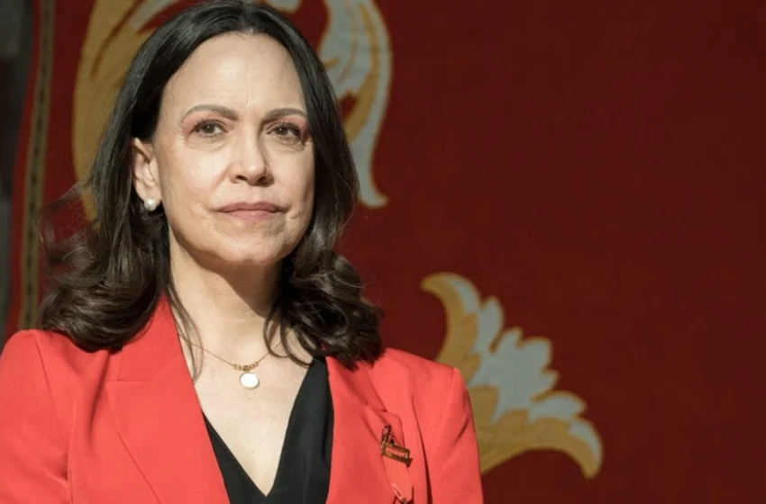  Tres países negaron el aterrizaje del vuelo de María Corina Machado para salir de Panamá