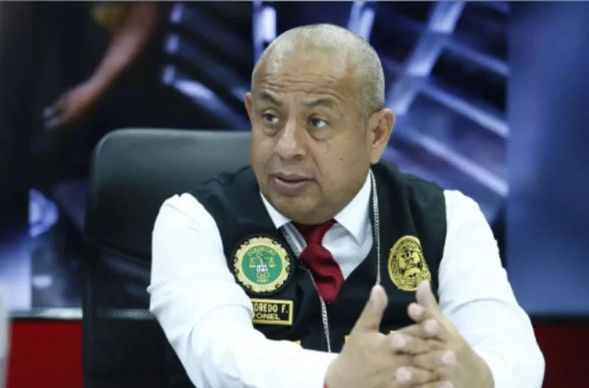  Víctor Revoredo fue reasignado de la jefatura de la Dirincri a la Dirección de Asuntos Internacionales de la PNP