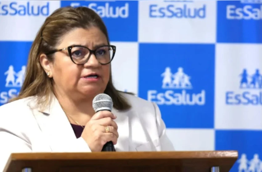  Presidenta de EsSalud anunció reorganización de la entidad para reducir costos: «Ese dinero debe ir a la prestación del servicio»