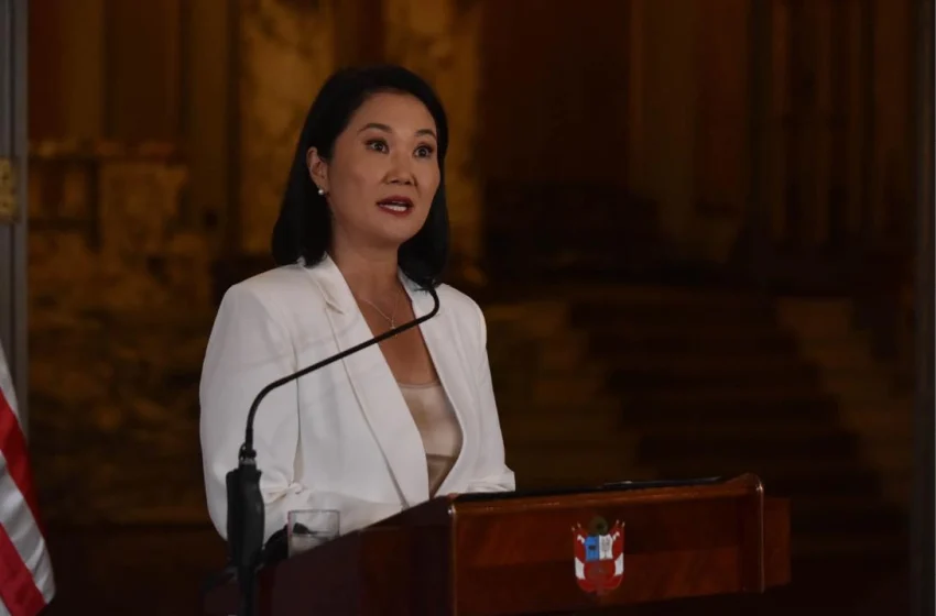  Keiko Fujimori advierte obstruccionismo de la oposición ante pedido de facultades